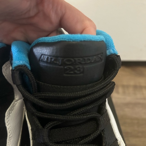 AIR JORDAN 10 RETRO POWDER BLUE - SIZE 6Y - Picture 6 of 10